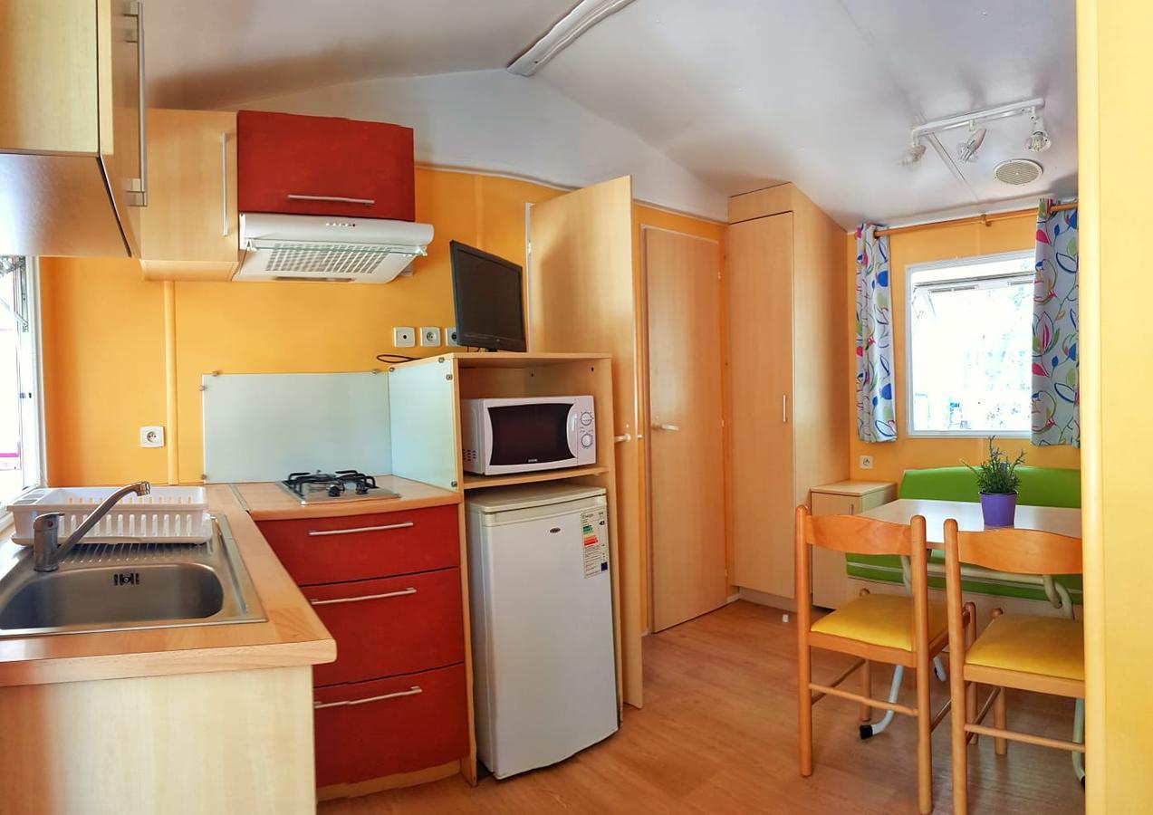 קויירה Camping Santamarta מראה חיצוני תמונה